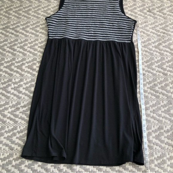 J Jill Wearever Collection sleeveless smocked bodice size large dress - Picture 5 of 7